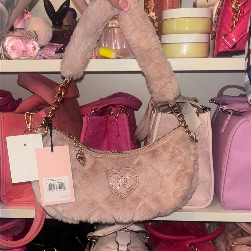 Chic Faux Fur Shoulder Bag - Cream